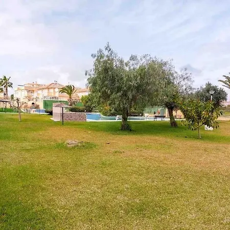 Oasis De Vacances Joyeuses Hébergement de vacances Torrevieja